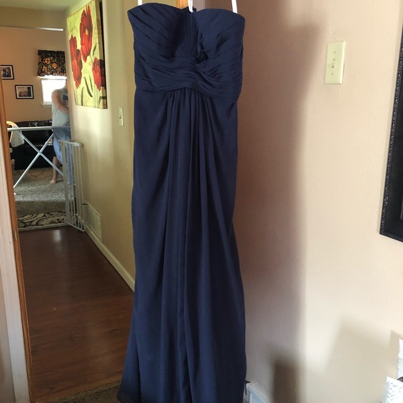 3 bridesmaids dresses. - Picture 2 of 2